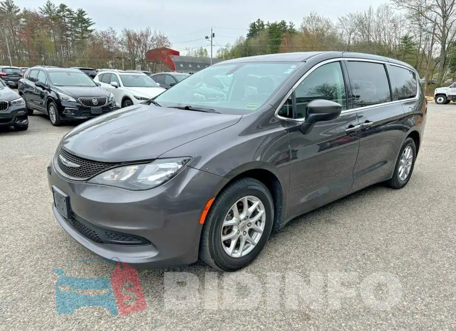 2C4RC1CGXNR105042 Photo# 2