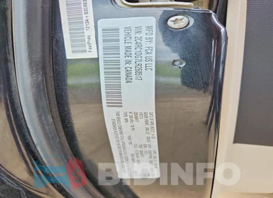 2C4RC1DG7LR268517 Photo# 13