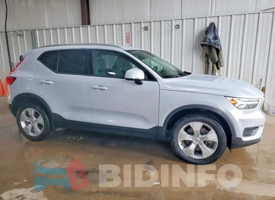 YV4162UK0L2338773 Photo# 4