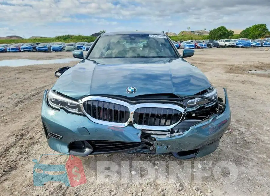3MW5R1J03M8B65484 Photo# 5
