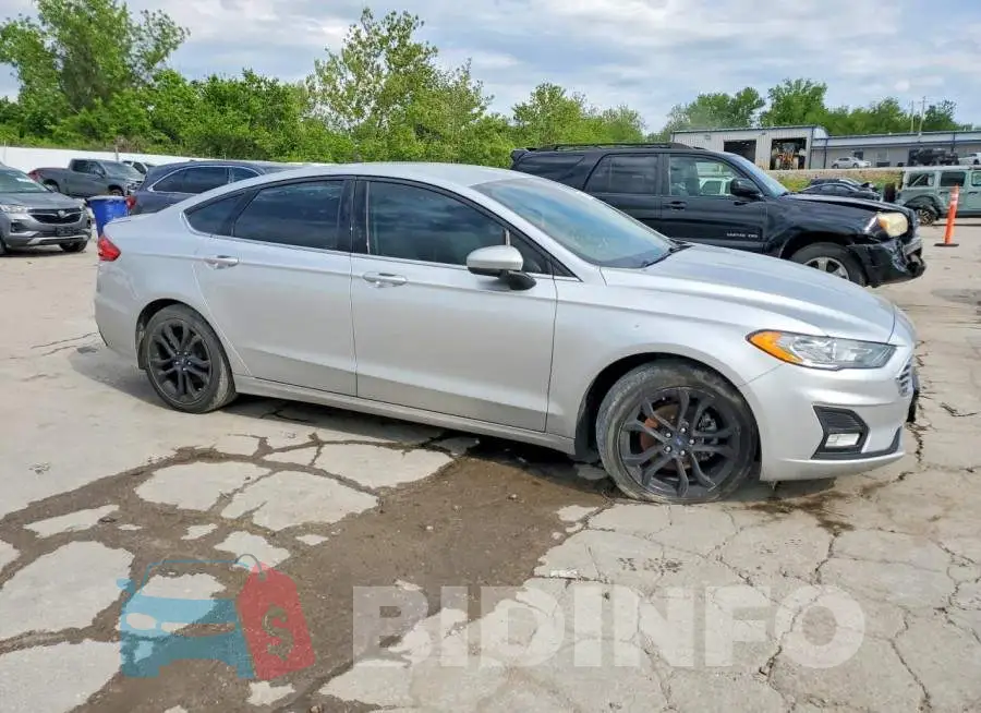 3FA6P0HD9KR121910 Photo# 4
