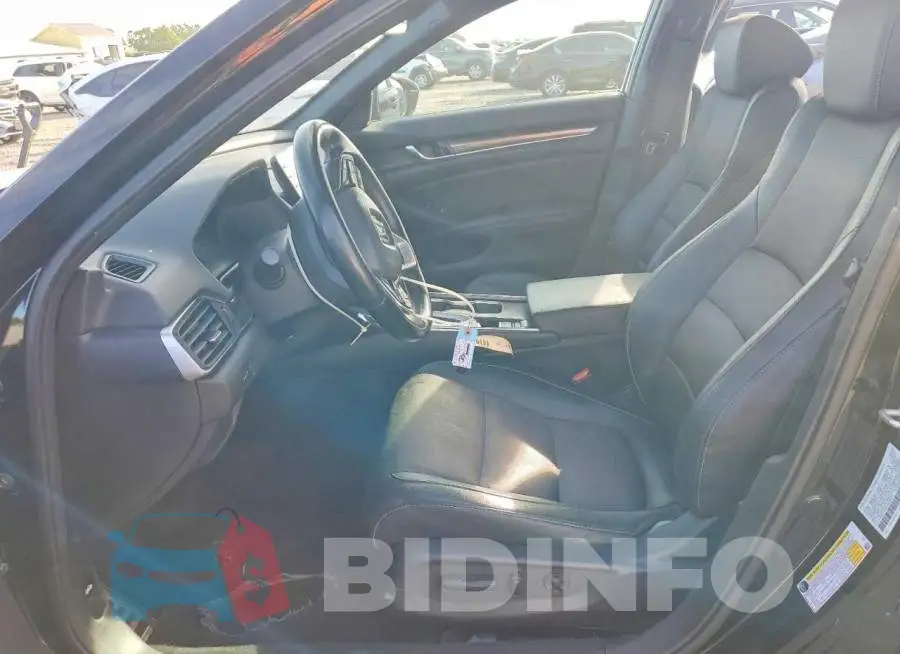 1HGCV1F31KA158772 Photo# 7