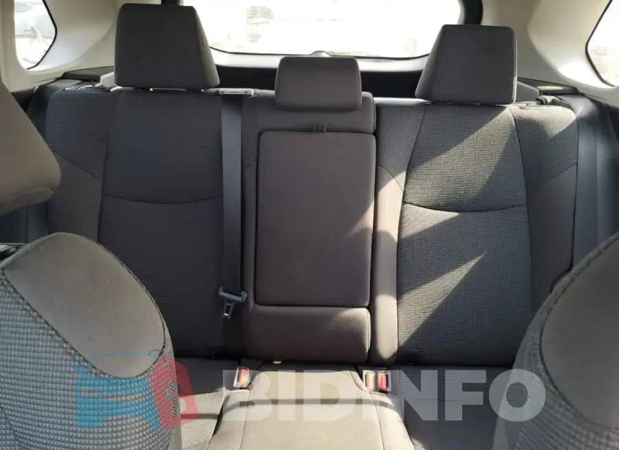 2T3MWRFV3SW268918 Photo# 10