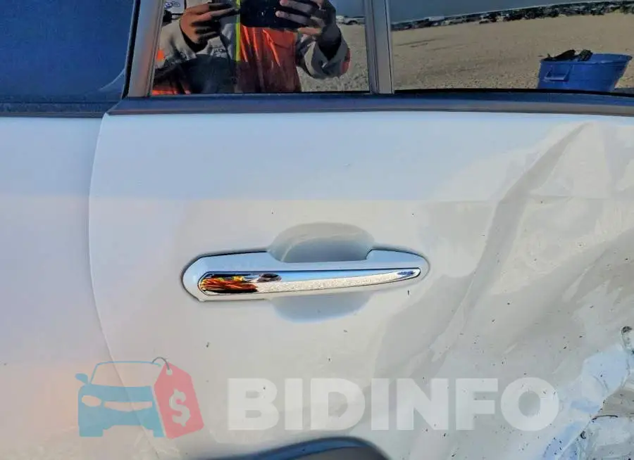 4T3D6RFV2MU055574 Photo# 11