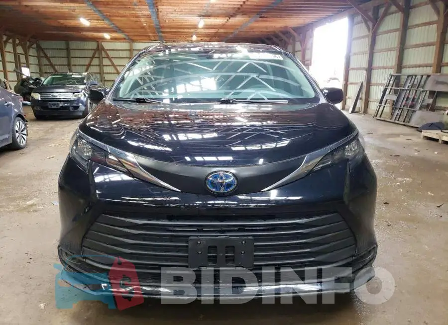 5TDGSKFC4RS150127 Photo# 5