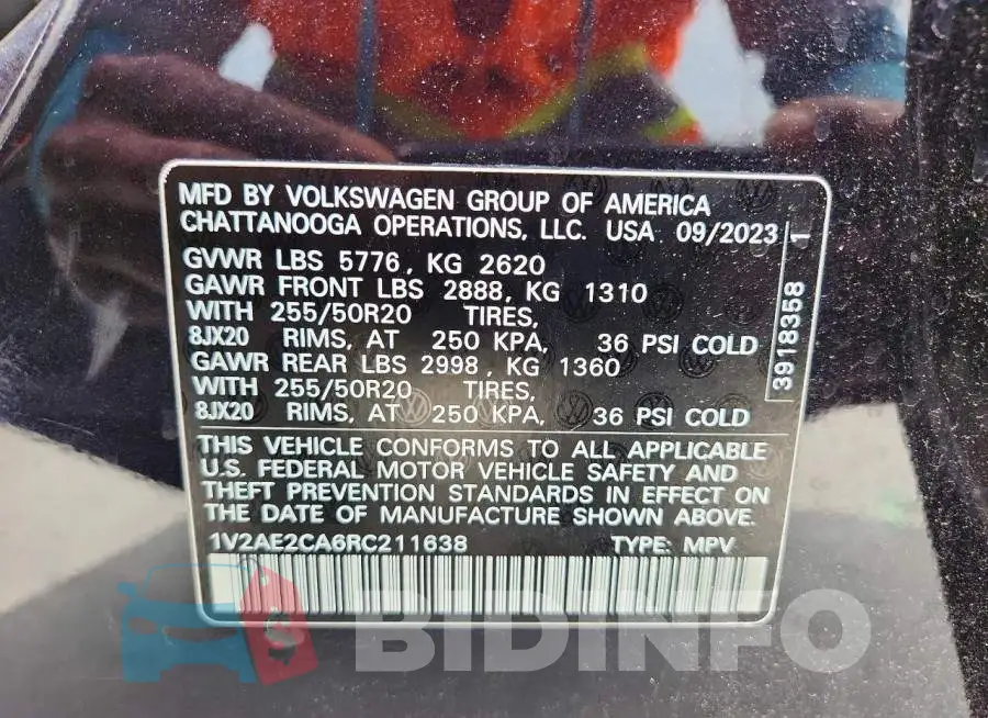 1V2AE2CA6RC211638 Photo# 13