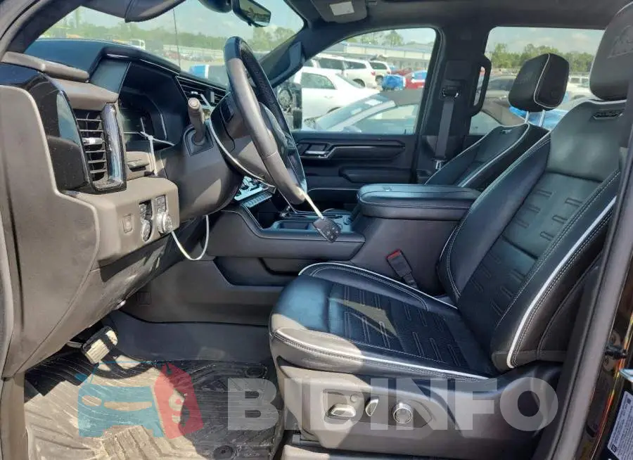 1GT4UZE78SF141043 Photo# 7