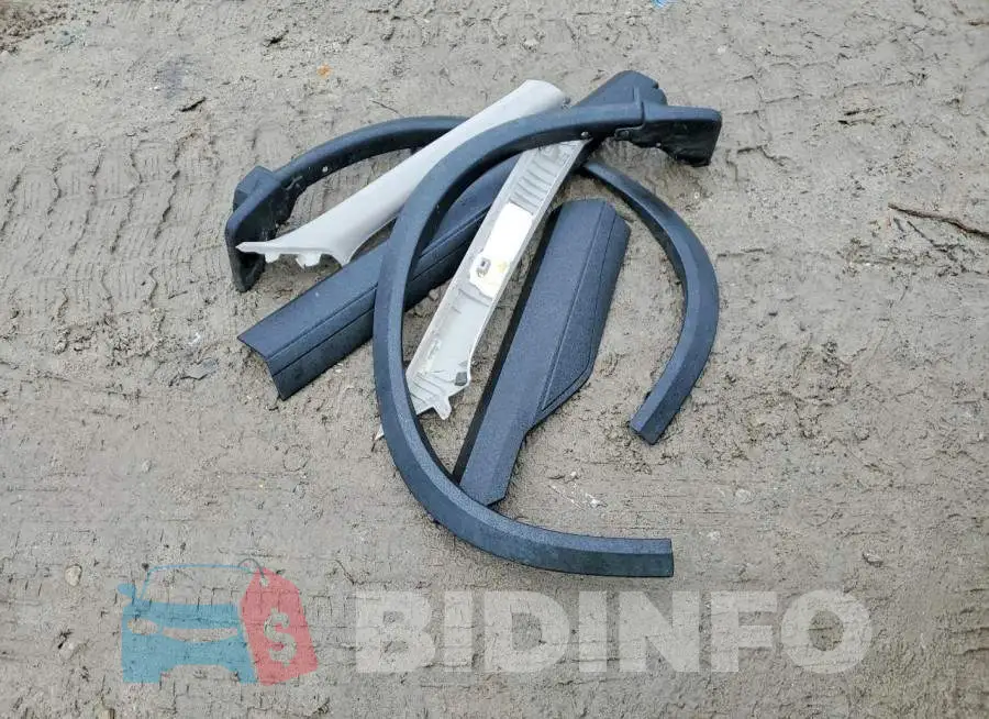 5N1BT3BB8NC681946 Photo# 13