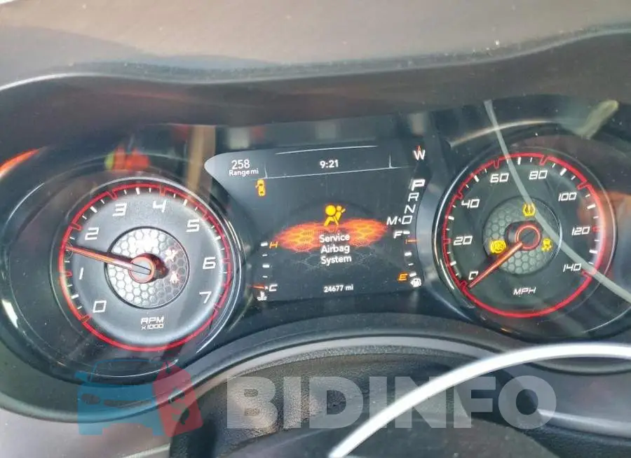 2C3CDXHG4PH651086 Photo# 9