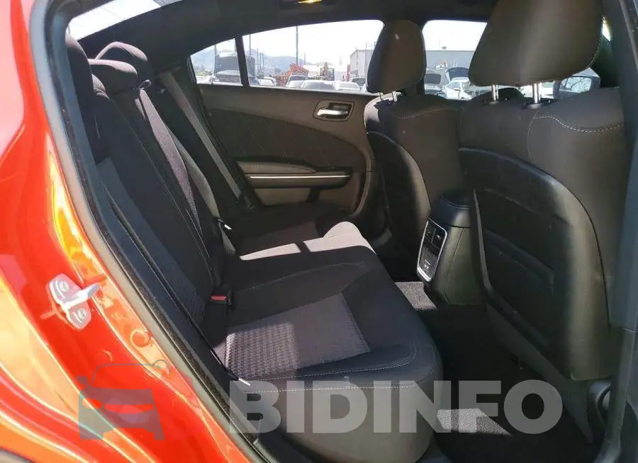 2C3CDXHG5PH700134 Photo# 10