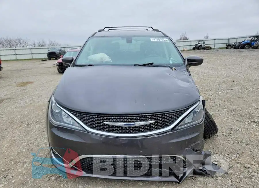2C4RC1EG9HR782195 Photo# 5