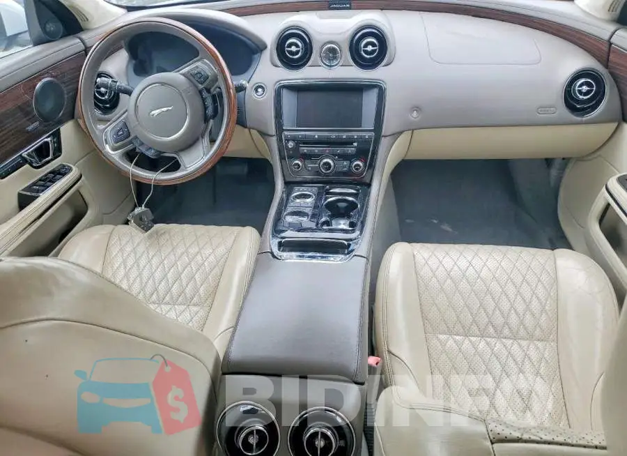 SAJWA2G74H8W10715 Photo# 8