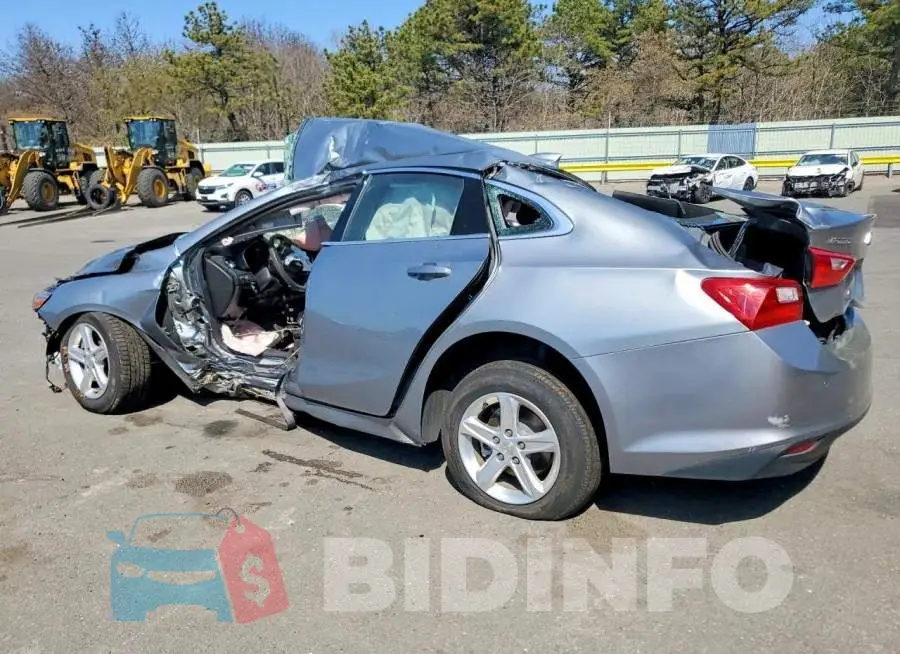1G1ZD5ST3RF107790 Photo# 2