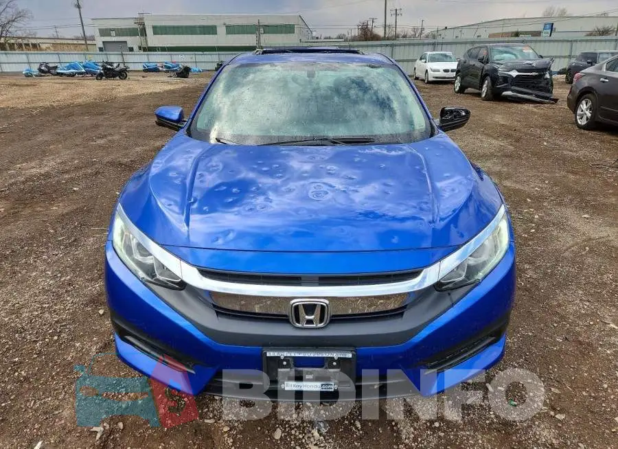 19XFC2F70HE082476 Photo# 5
