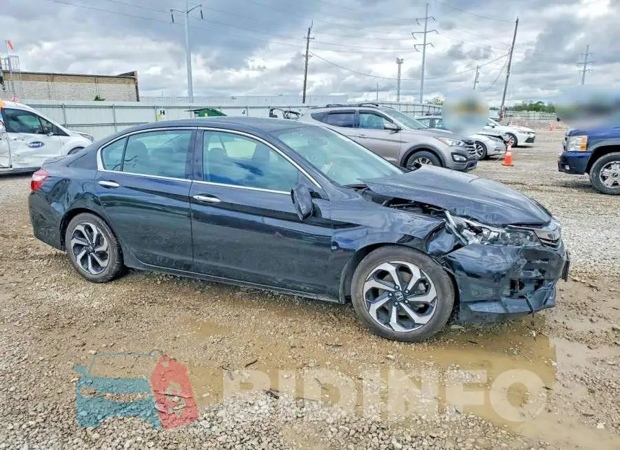 1HGCR3F89HA042773 Photo# 4