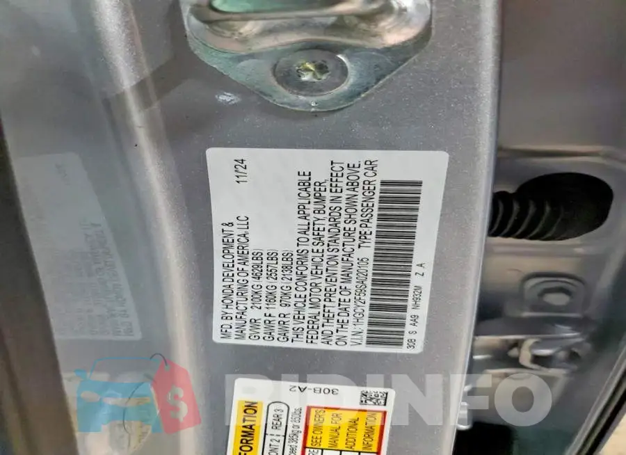 1HGCY2F59SA020105 Photo# 12