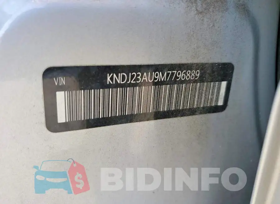 KNDJ23AU9M7796889 Photo# 14