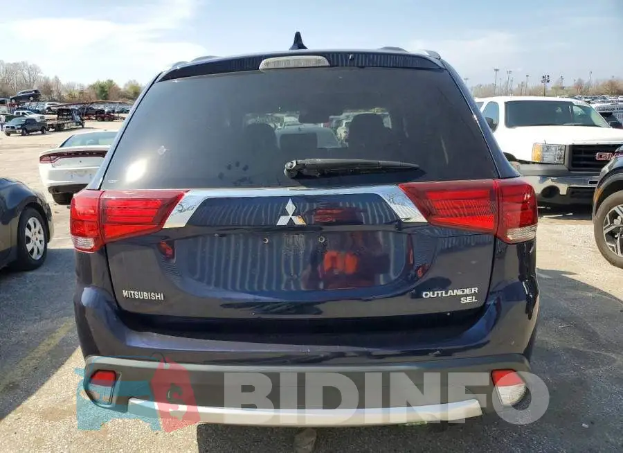 JA4AD3A32JZ065846 Photo# 6