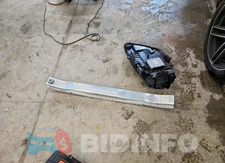 WP1AA2A55MLB02811 Photo# 13