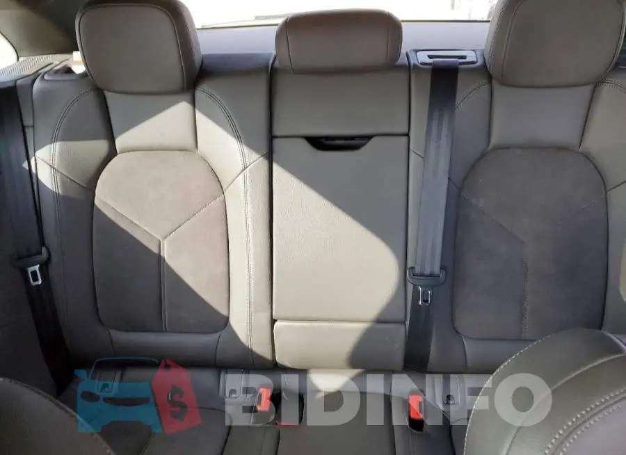 WP1AA2A58MLB13009 Photo# 10