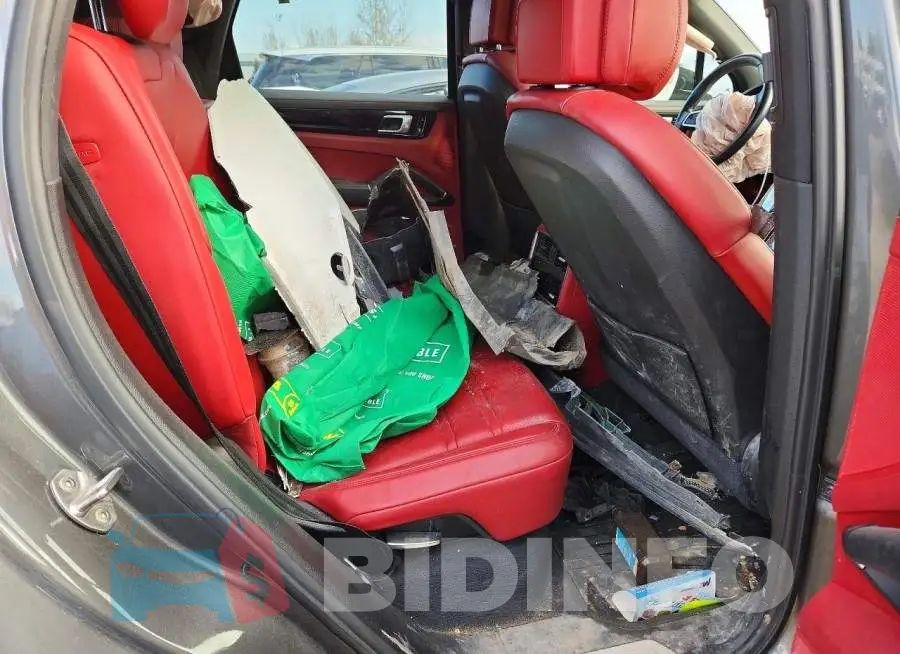 WP1AA2AY3KDA17287 Photo# 10