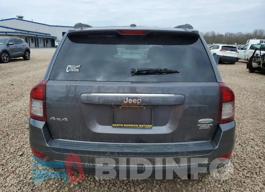 1C4NJDEB3HD176629 Photo# 6