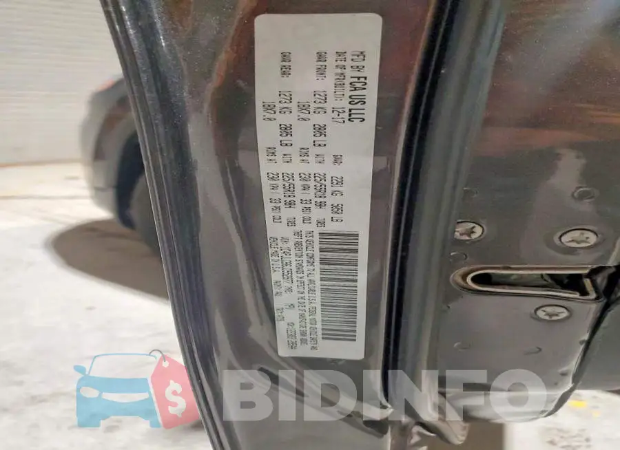 1C4PJLCB6JD552977 Photo# 13