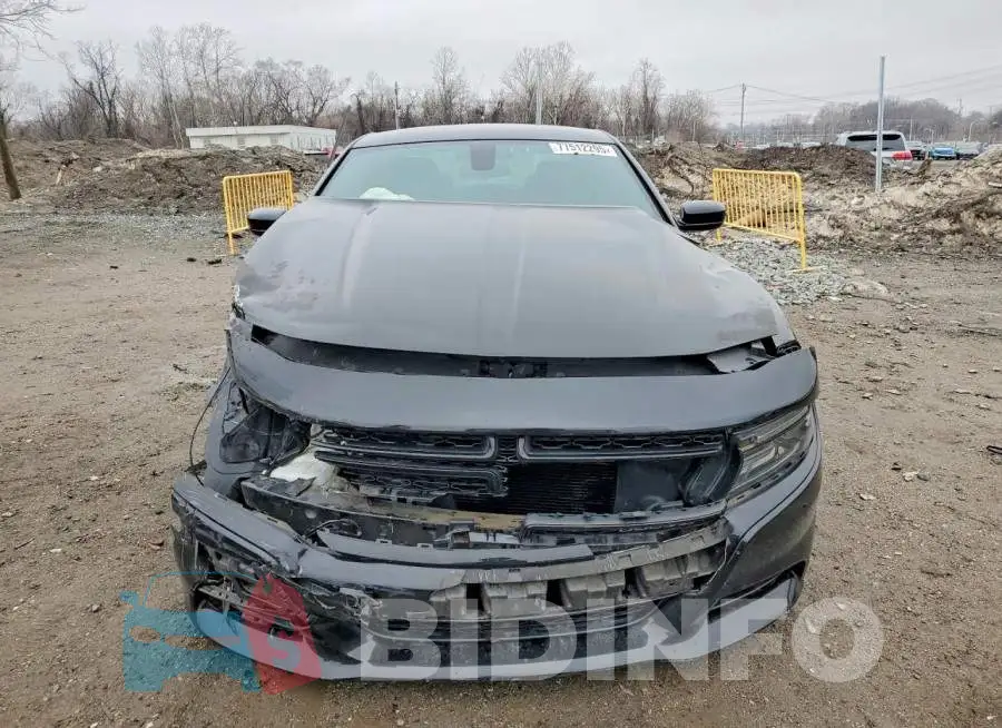 2C3CDXBG1KH704120 Photo# 5