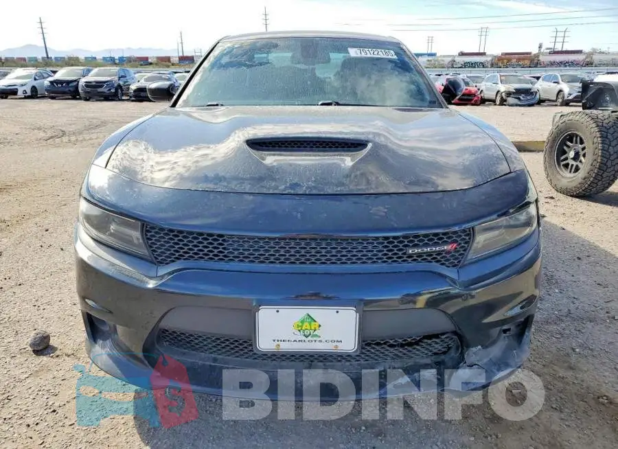 2C3CDXHG9KH526996 Photo# 5