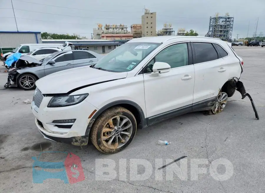 5LMCJ2C94KUL13007 Photo# 1