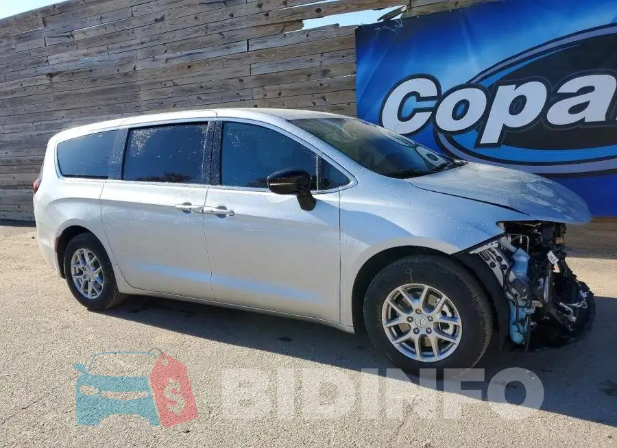 2C4RC1BG5TR262072 Photo# 4