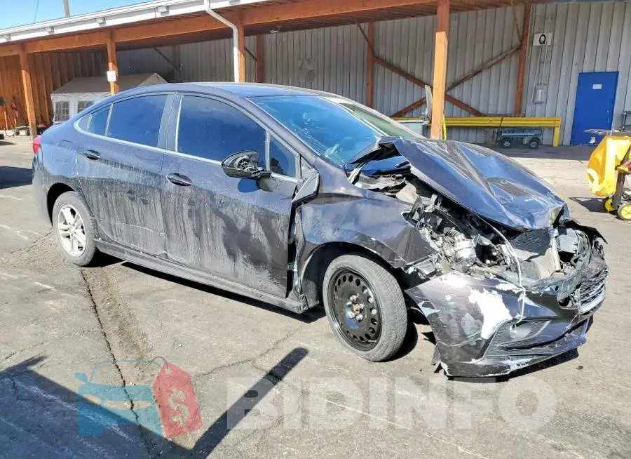 1G1BE5SM0H7189946 Photo# 4