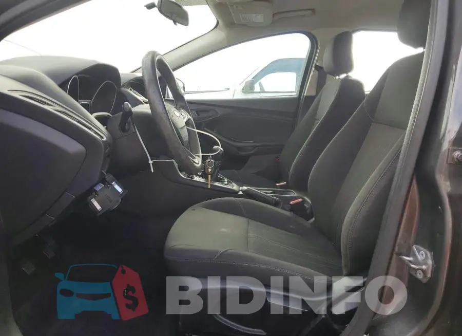 1FADP3E27JL323251 Photo# 7