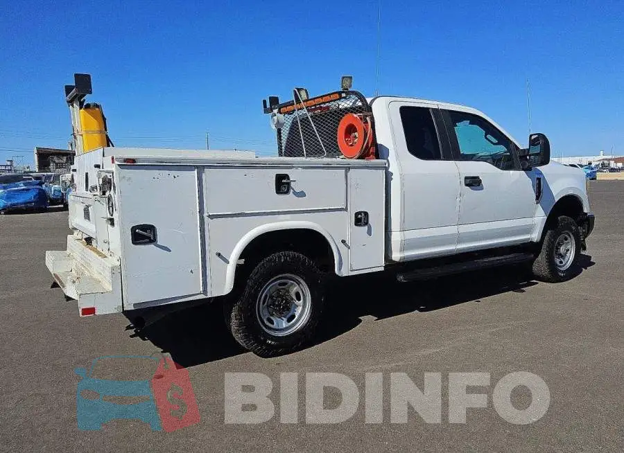 1FT7X2B60HEC66172 Photo# 3