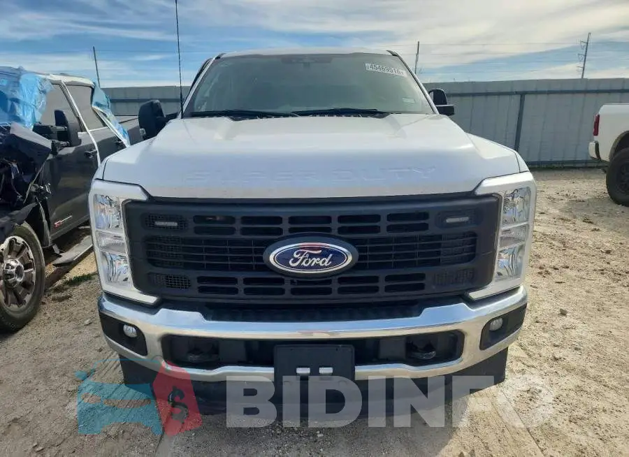 1FT8W3BA9PED63757 Photo# 5
