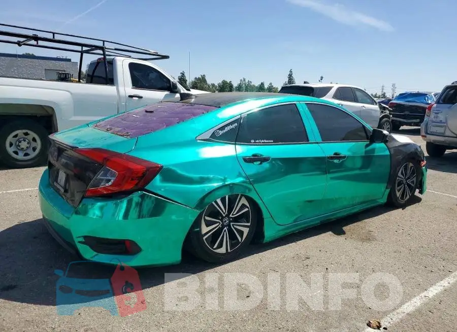 19XFC1F34HE210323 Photo# 3