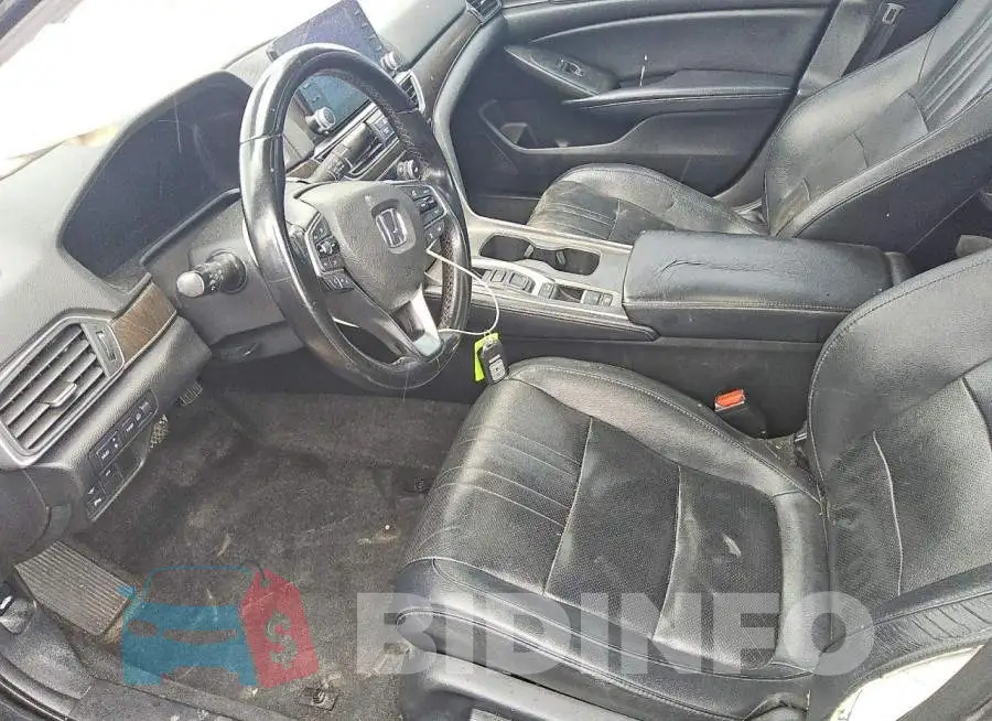 1HGCV2F98JA023703 Photo# 7