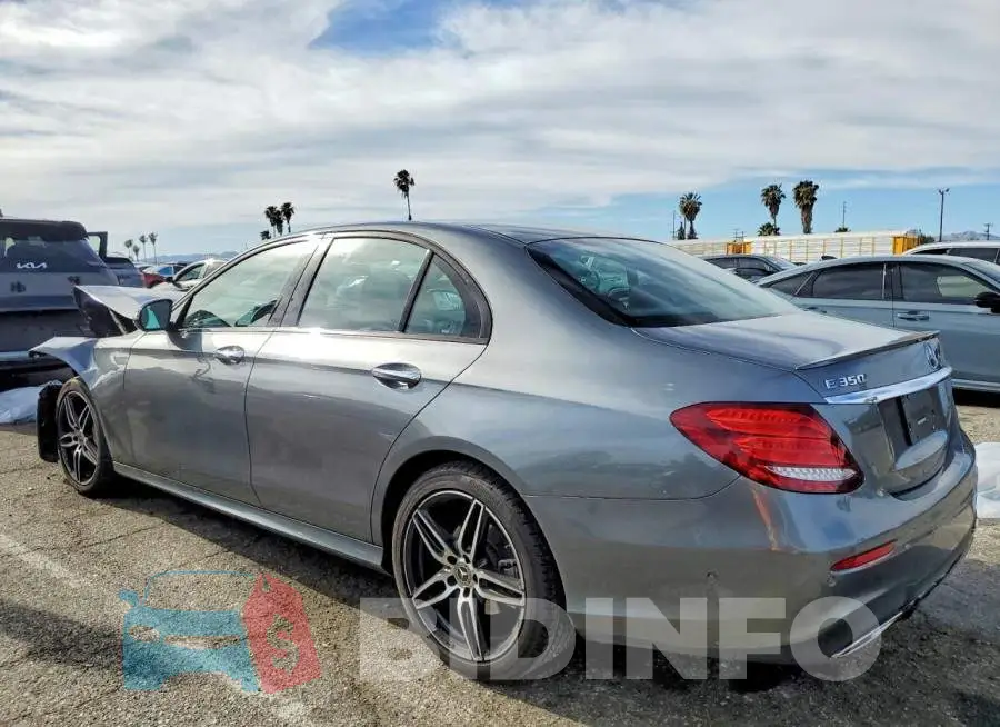 WDDZF8DB2LA709047 Photo# 2