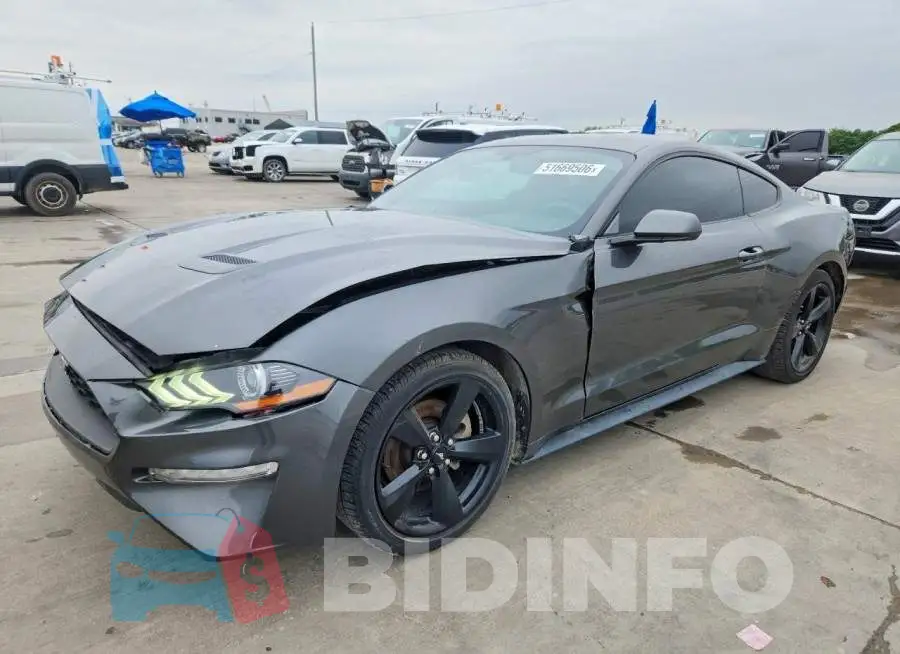 1FA6P8TH3J5118642 Photo# 1