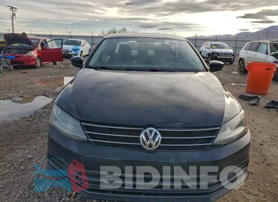 3VW167AJ5HM275064 Photo# 5