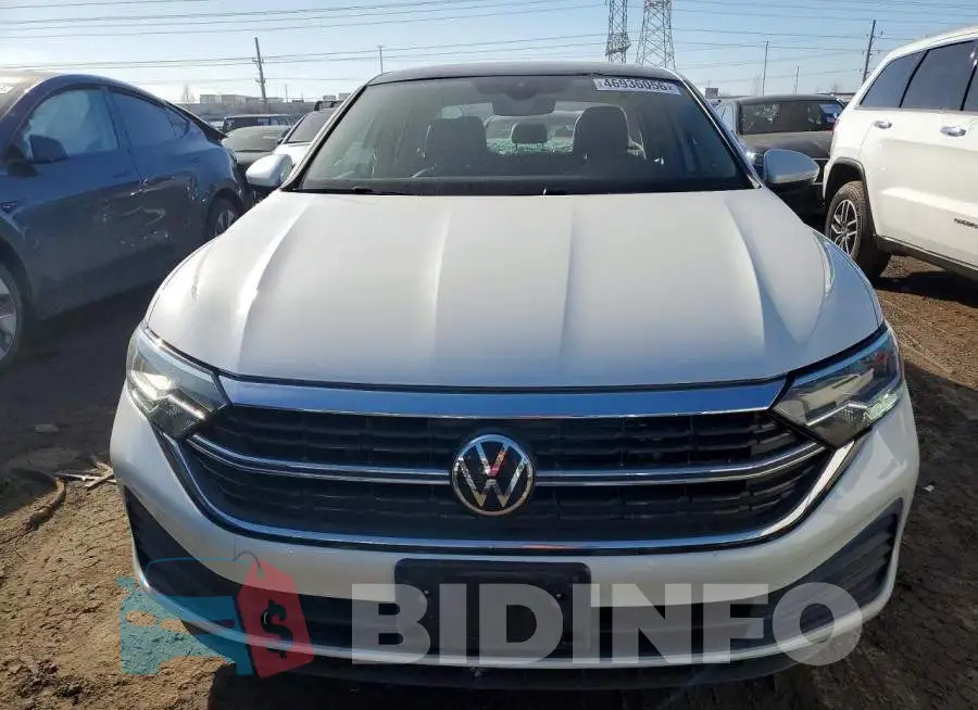 3VW7M7BU0NM007723 Photo# 5