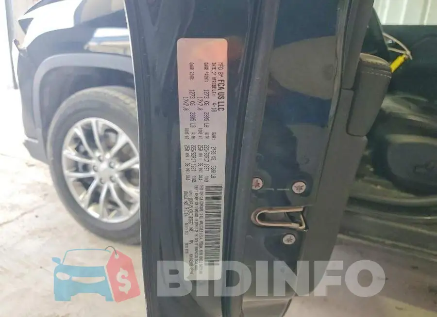 1C4PJMLX2KD185627 Photo# 13