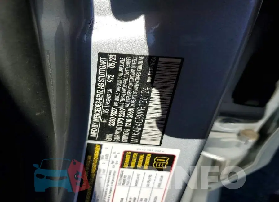 W1KAF4GB9PR136124 Photo# 12
