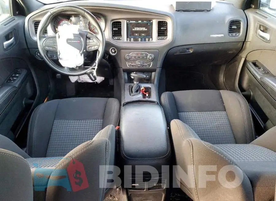 2C3CDXHG4PH588040 Photo# 8