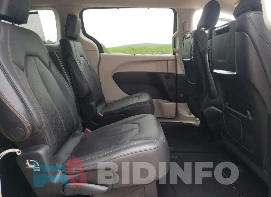 2C4RC1EG3HR538249 Photo# 11