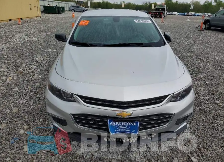 1G1ZB5ST0JF201829 Photo# 5
