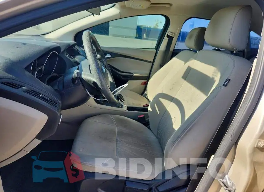1FADP3F20JL204018 Photo# 7