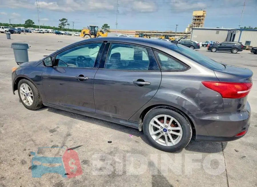 1FADP3F20JL327821 Photo# 2