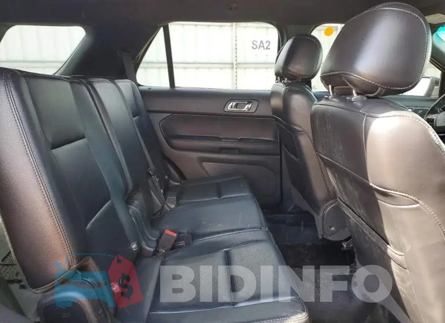 1FM5K8ARXJGA38156 Photo# 11