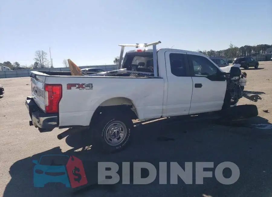 1FT7X2B63HEC34400 Photo# 3